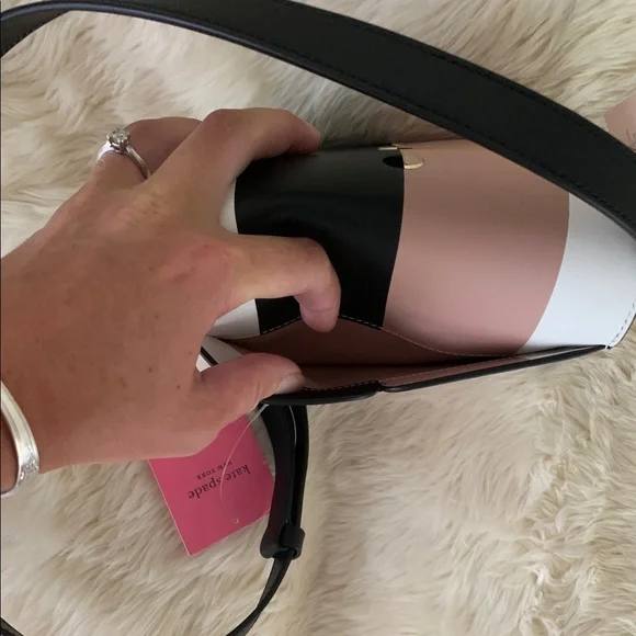 KATE SPADE SMALL NICOLA MOD DOT FLAP SHOULDER BAG. NEW WITH TAGS & DUSTBAG. RARE - Picture 9 of 16